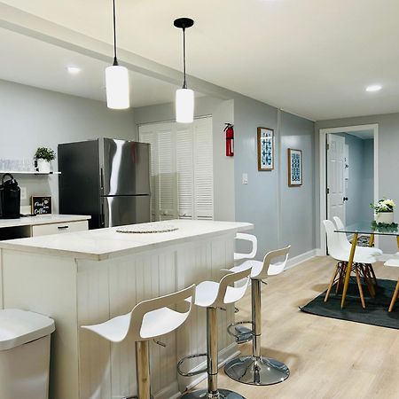 Comfy Lower Lvl Apt With Jetted Tub Near Uptown And Unc Charlotte Kültér fotó