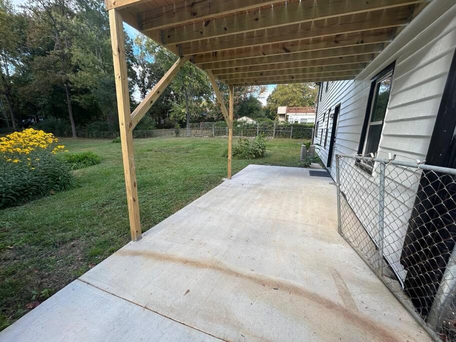 Comfy Lower Lvl Apt With Jetted Tub Near Uptown And Unc Charlotte Kültér fotó